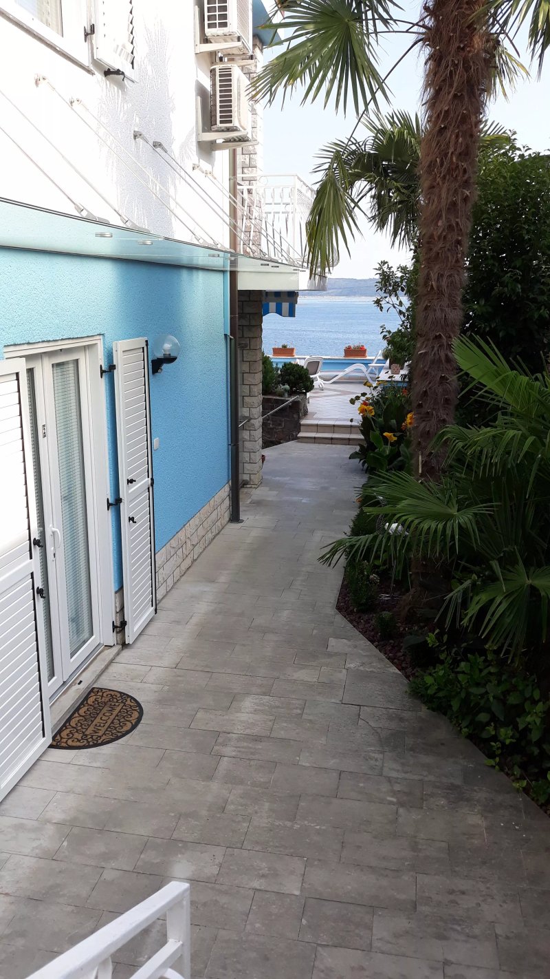 Apartments & Rooms Matos