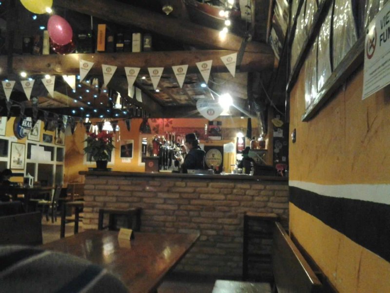 Primary Irish Pub