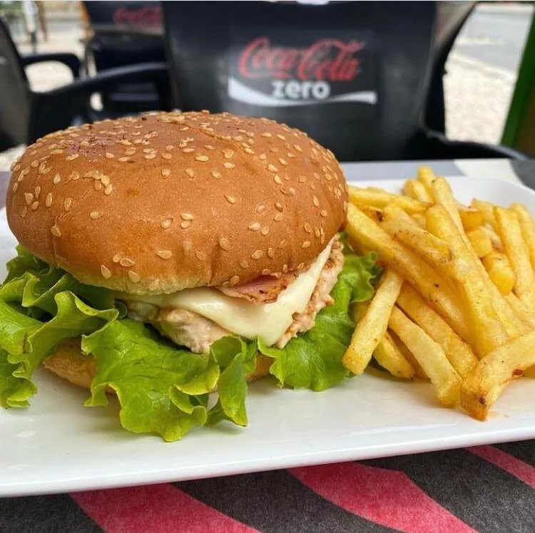 Hollywood Cafe