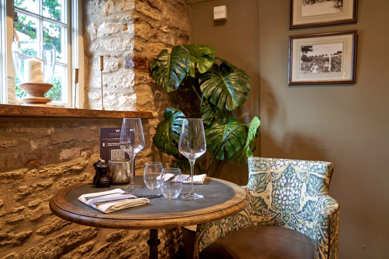 The Horse & Groom Inn