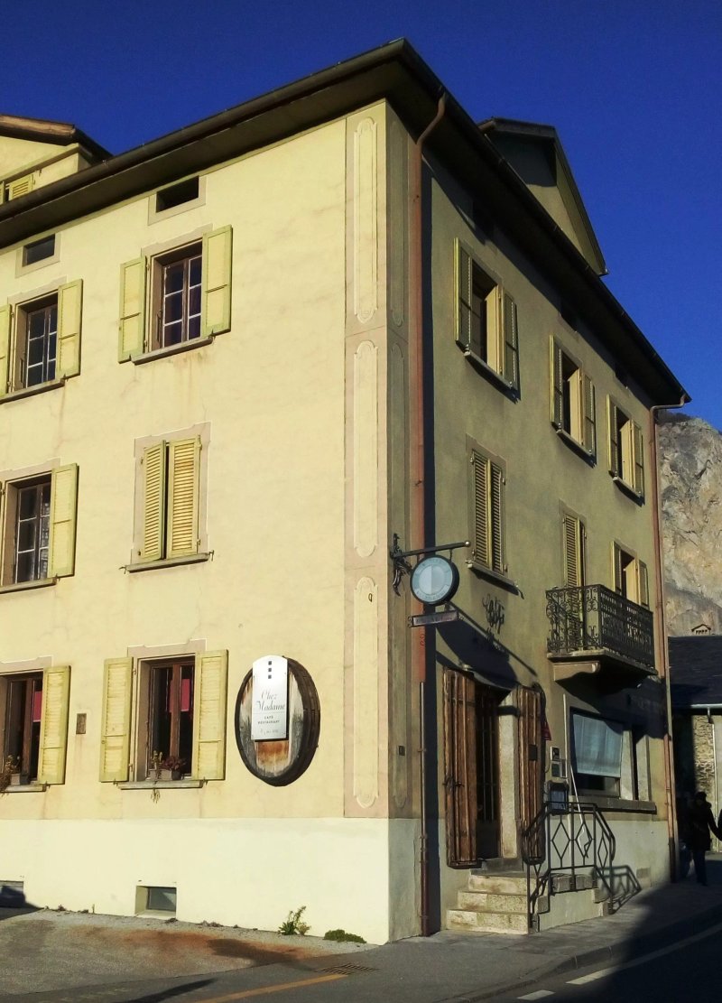 Cafe Restaurant Chez Madame