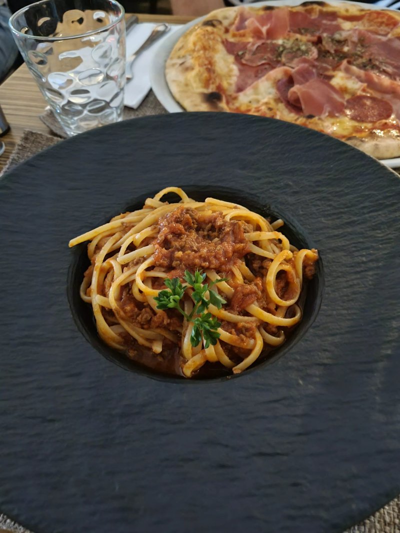 Cafe Piazza
