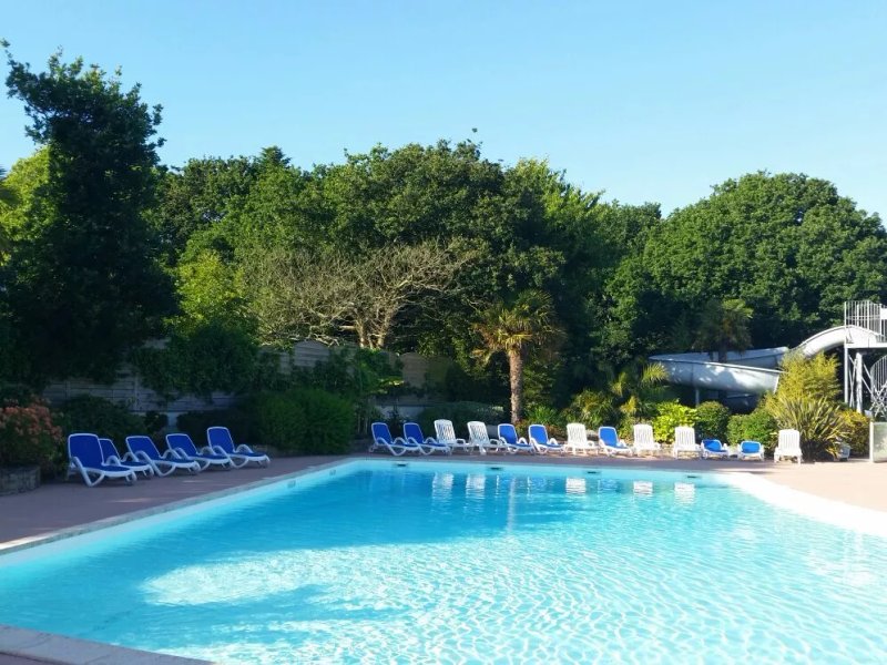 Camping Clicochic Baie De Douarnenez