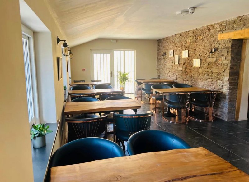 The Globe Wine Bar