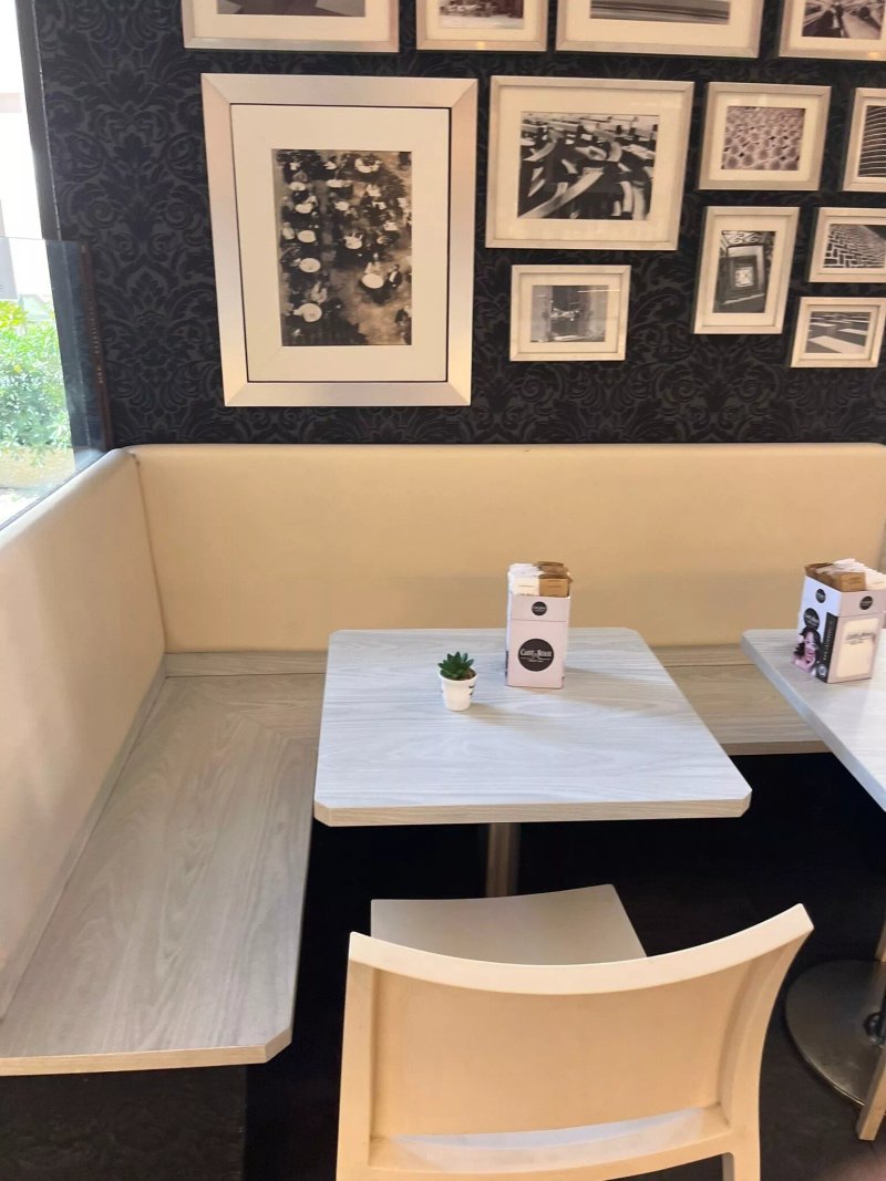 Metropolitan Cafe