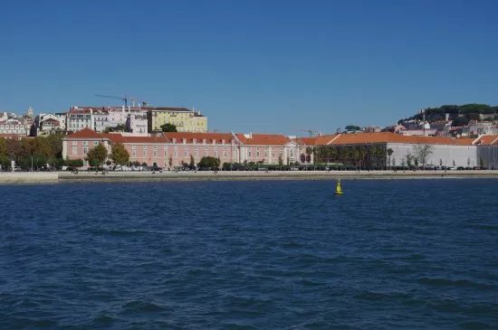 Ministerio Da Defesa Nacional E Marinha