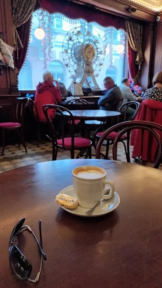 Maiasmokk Cafe