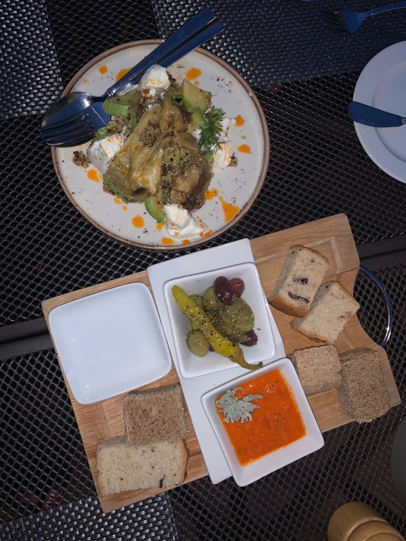 Ananti Dinning-Bar