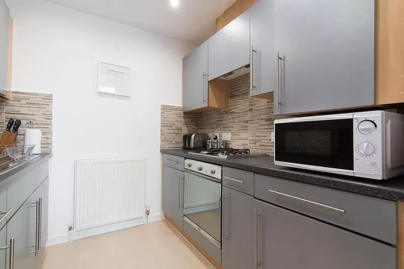ByEvo 6 Brabloch - Modern Apartment close to Paisley and GLA