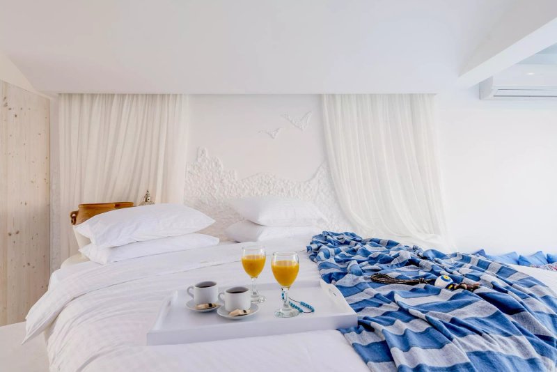 Kouros Home and Suites