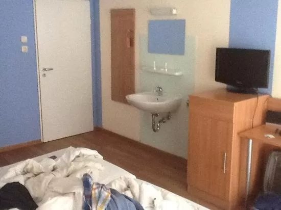 Litty's Hotel