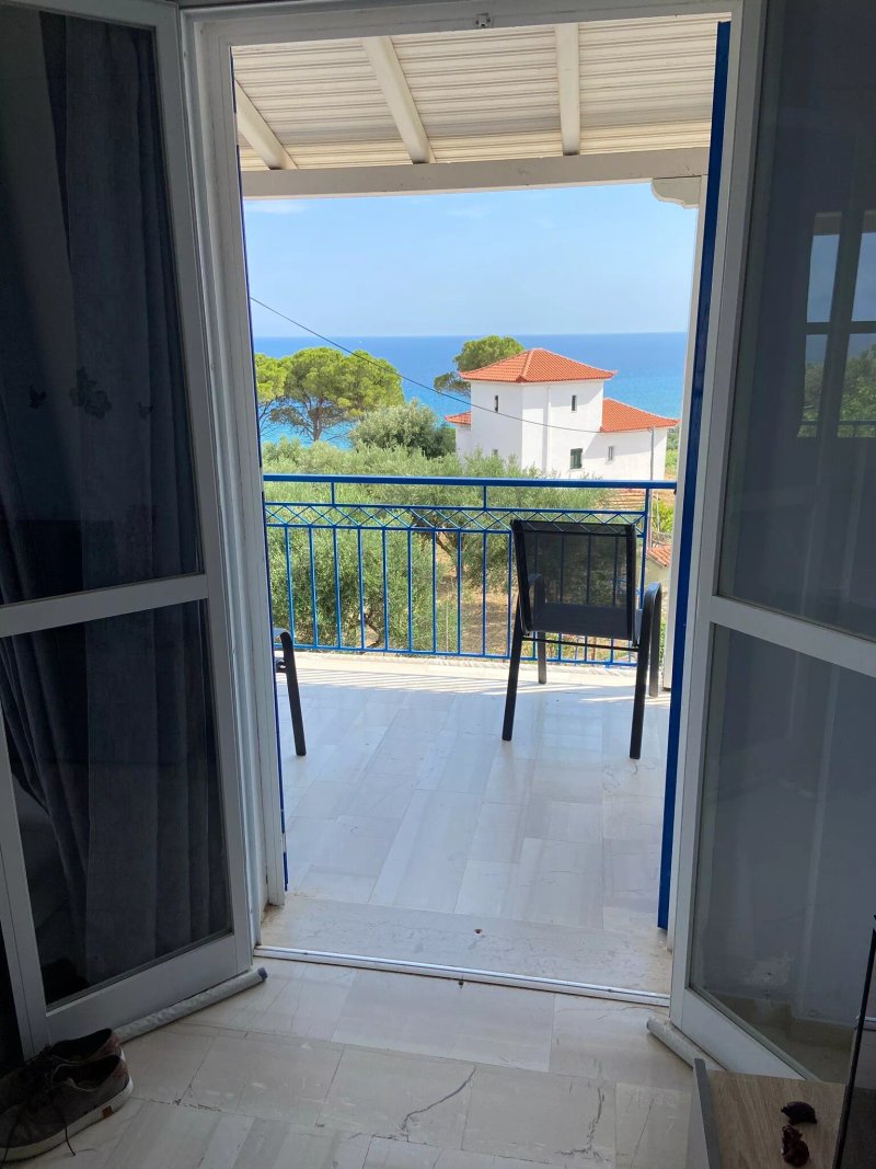 Pansion Koroni