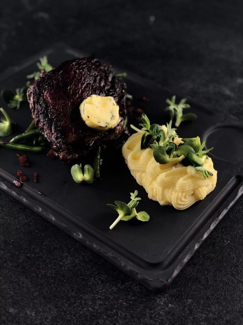 Fat Bull's - Gastro House