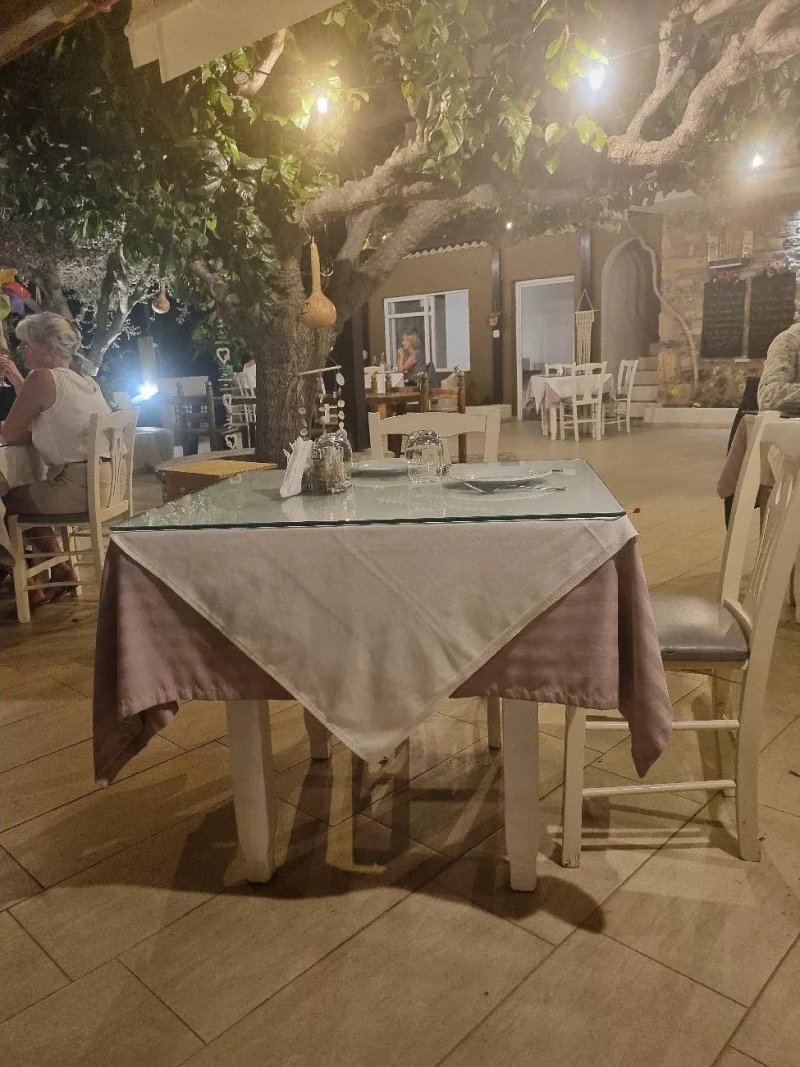 Taverna Paradisos