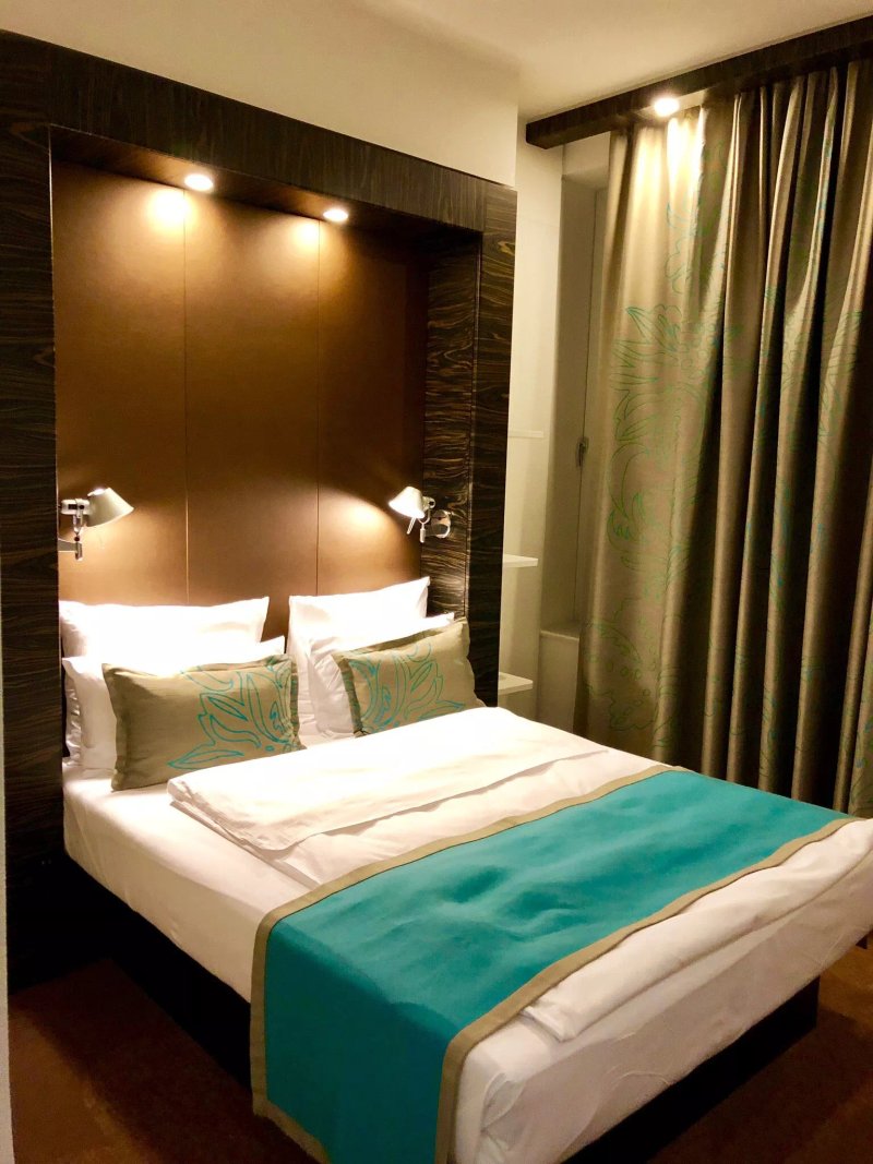 Hotel Motel One Wiesbaden