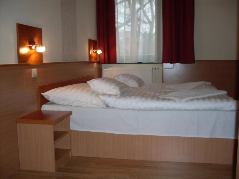 Hotel Aranykereszt