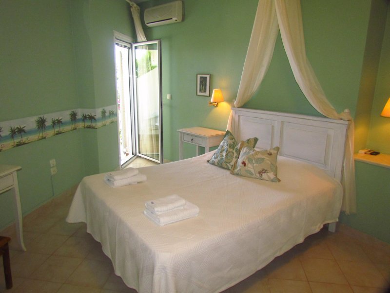 Palmina Mare Villa & Studios