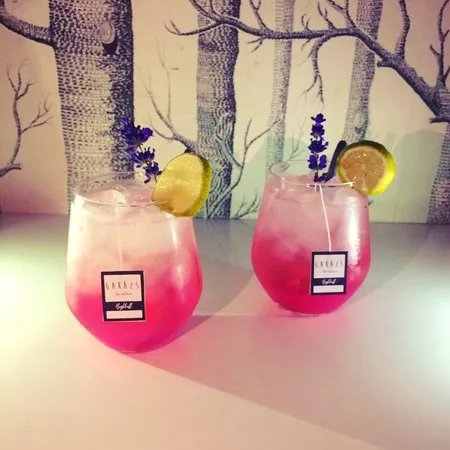 Garazs Cafe & Bar