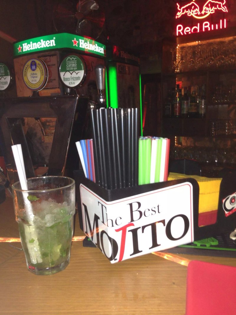 Cortés drinks & food
