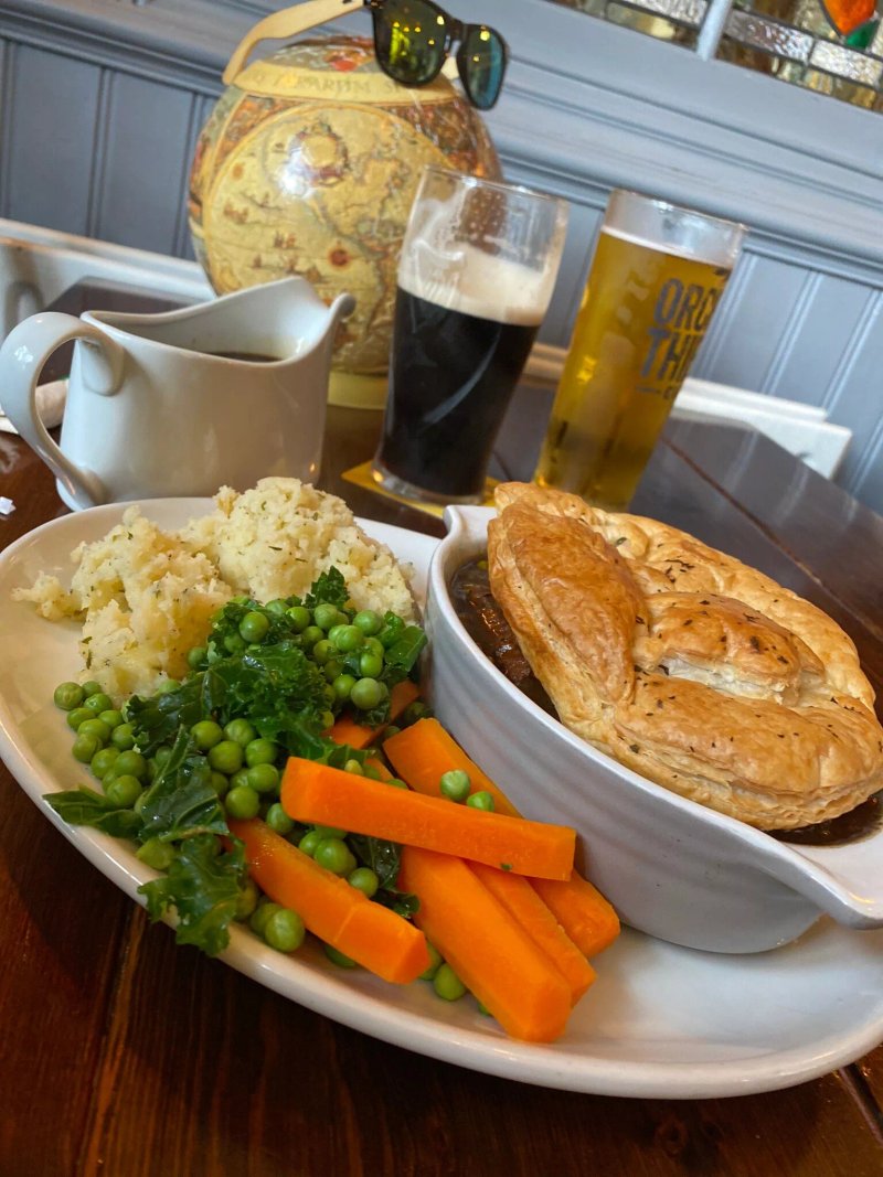 Crown And Anchor