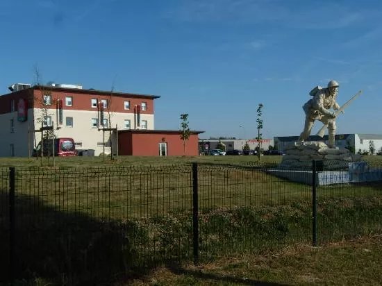 Ibis Albert, Pays De La Somme Hotel