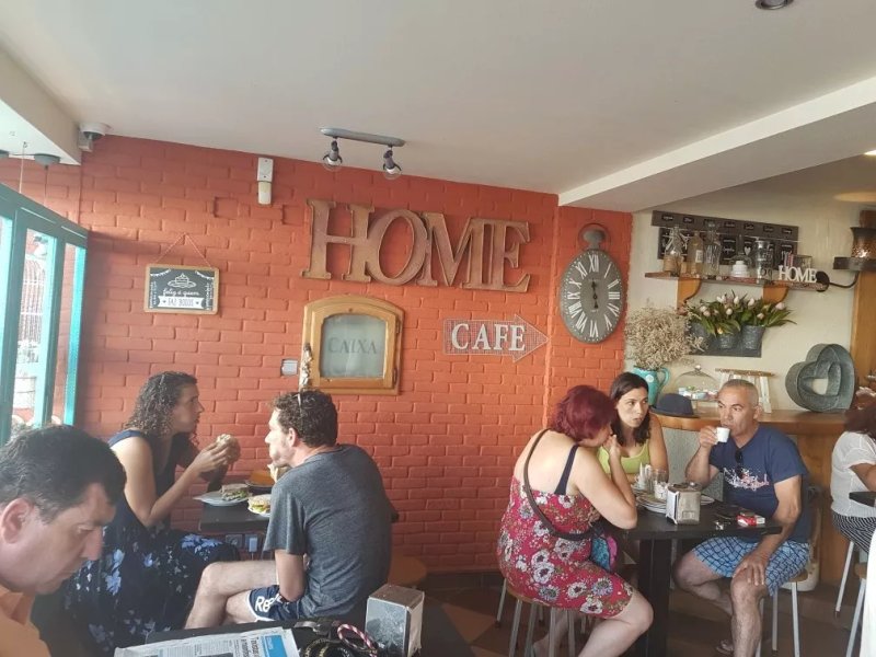 Pao, Cafe E Companhia
