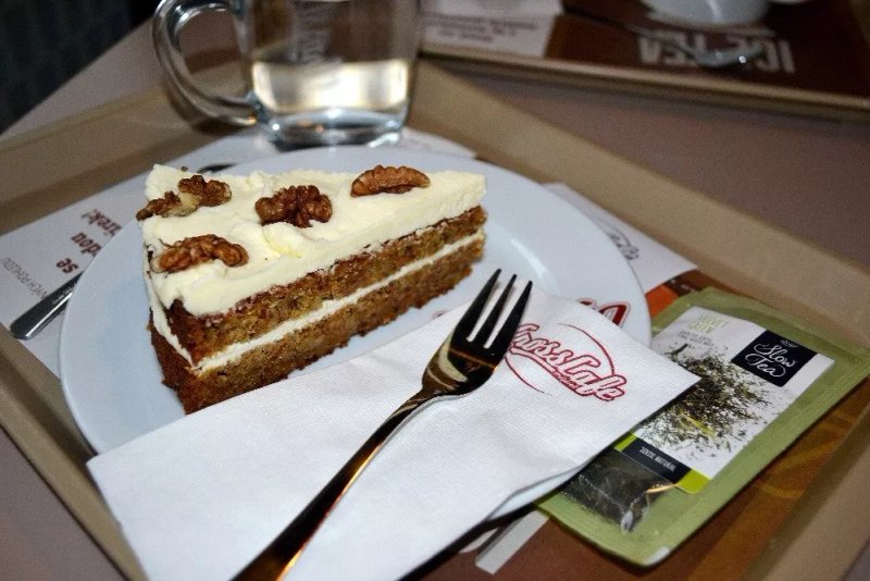 CrossCafe Knihonvna
