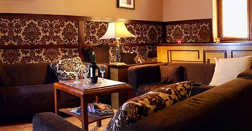 Deco Hostel