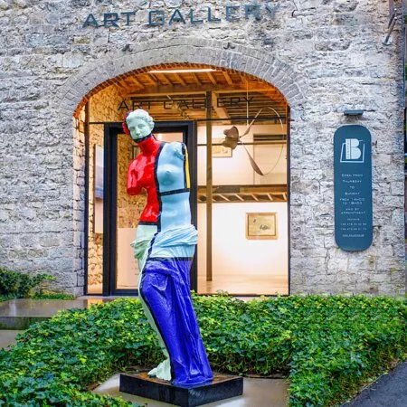 Galerie B By Sabrina & Isy Brachot