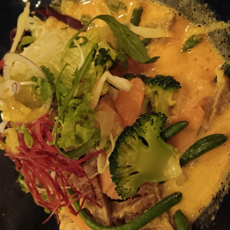 Madami - Mom's Vietnamese Kitchen
