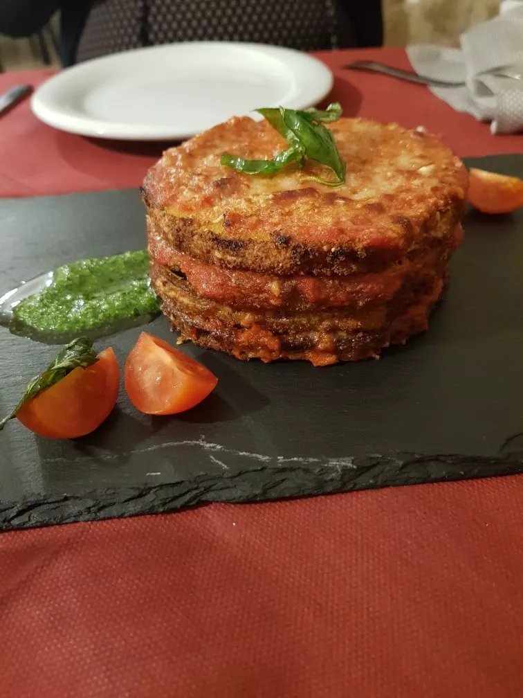 Mo Mo Pizzeria Osteria