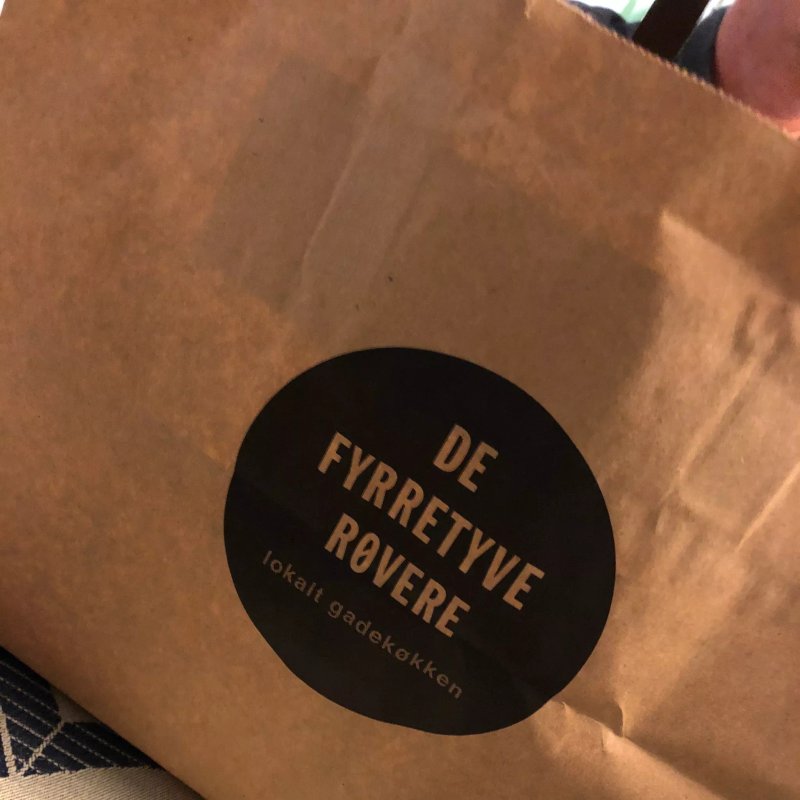 De Fyrretyve Rovere