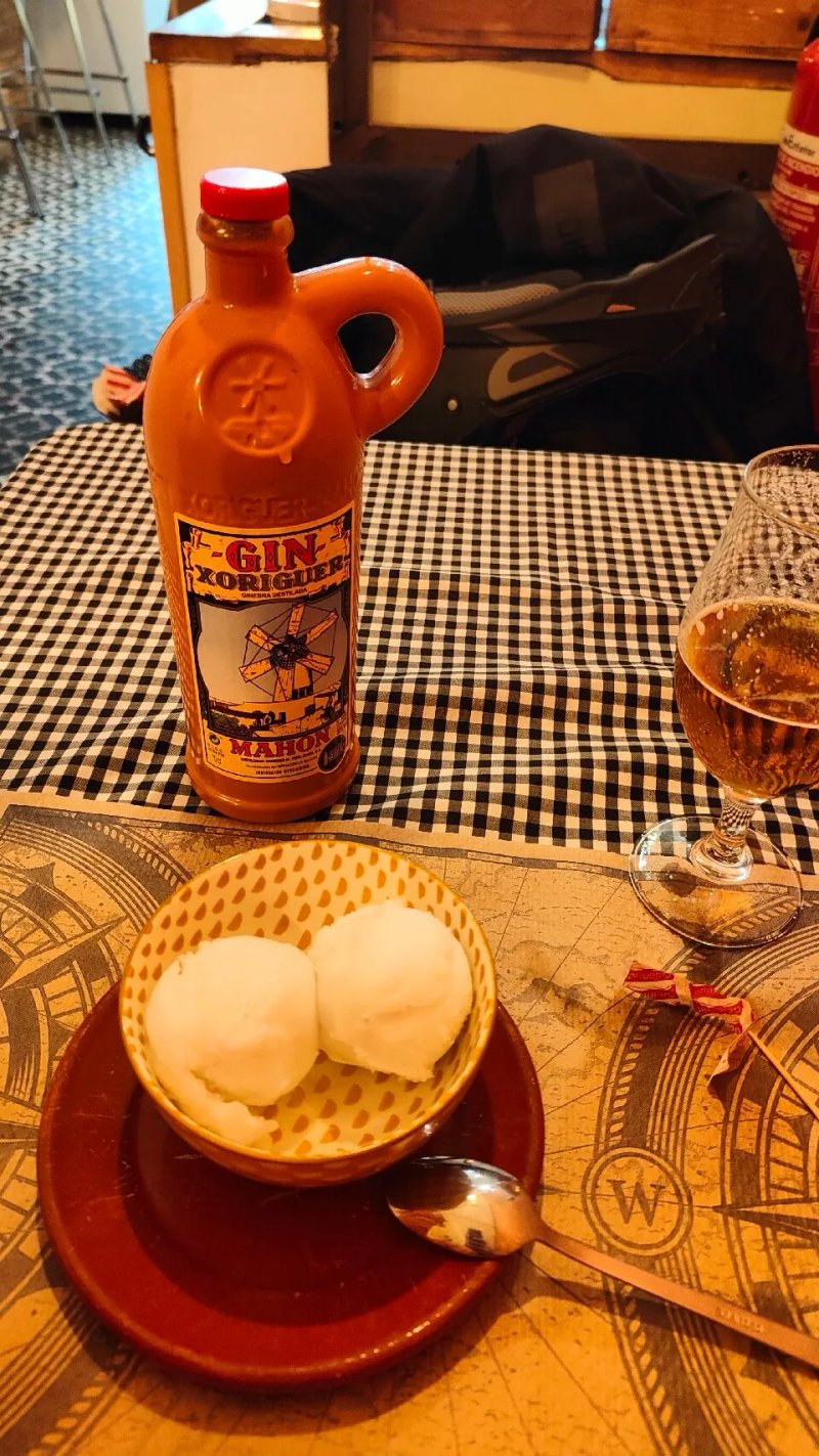 Le Coq & La Mer