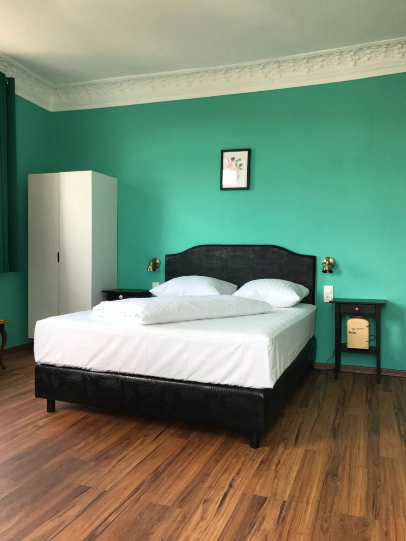 Hotel Mystique