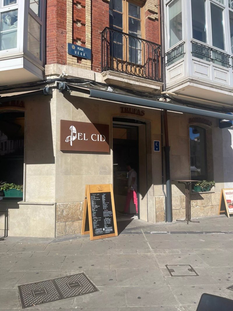 Heladeria - Bomboneria El Cid