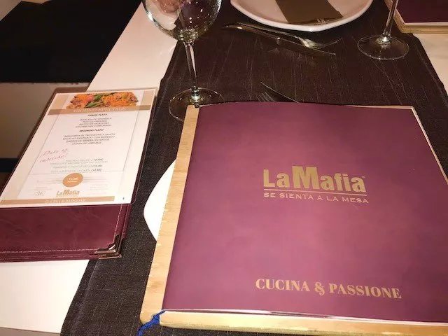 La Mafia se Sienta a la Mesa - BURGOS
