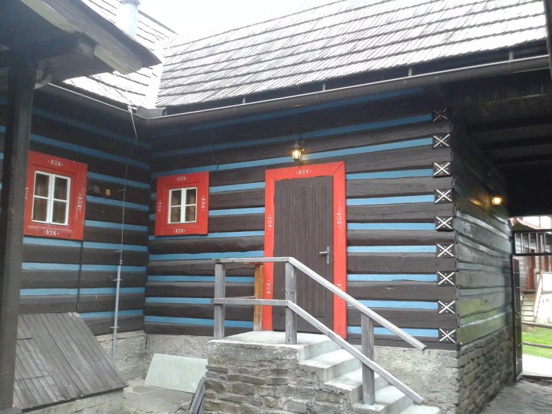 Zdiarsky Dom a Restauracia