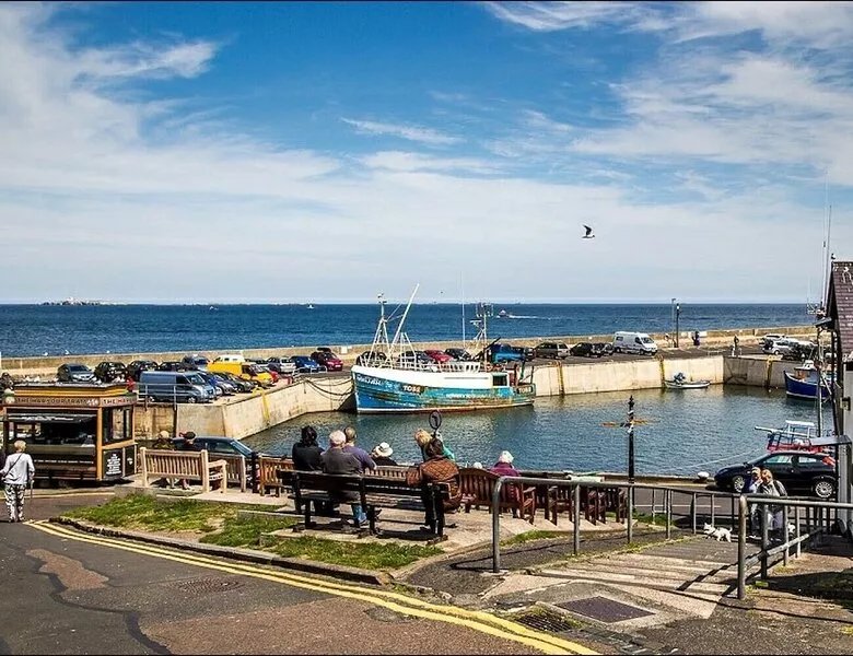 Ladyburn House - 4 Bedroom house with Sea Views