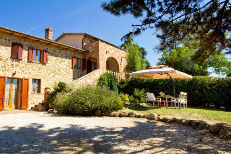 Poggio Cantarello Country Home