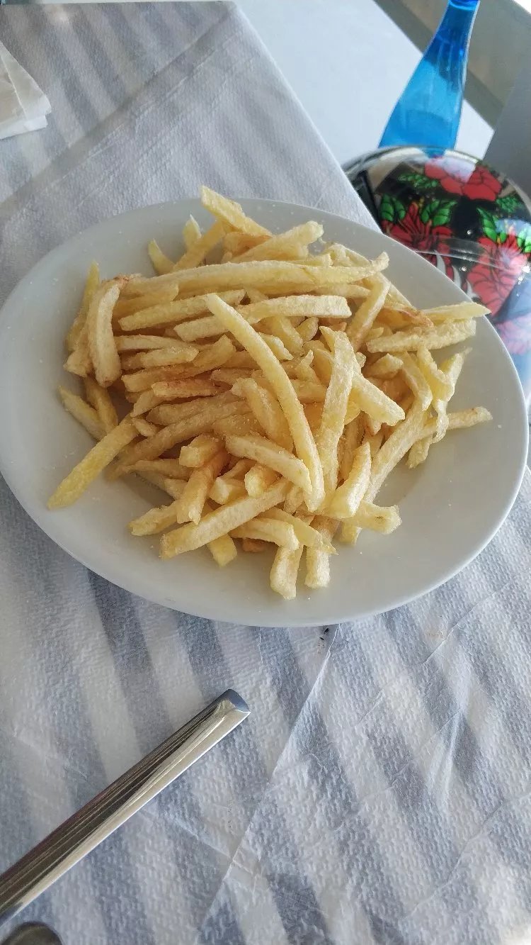 Dyo Tzitzikia Sta Armyrikia