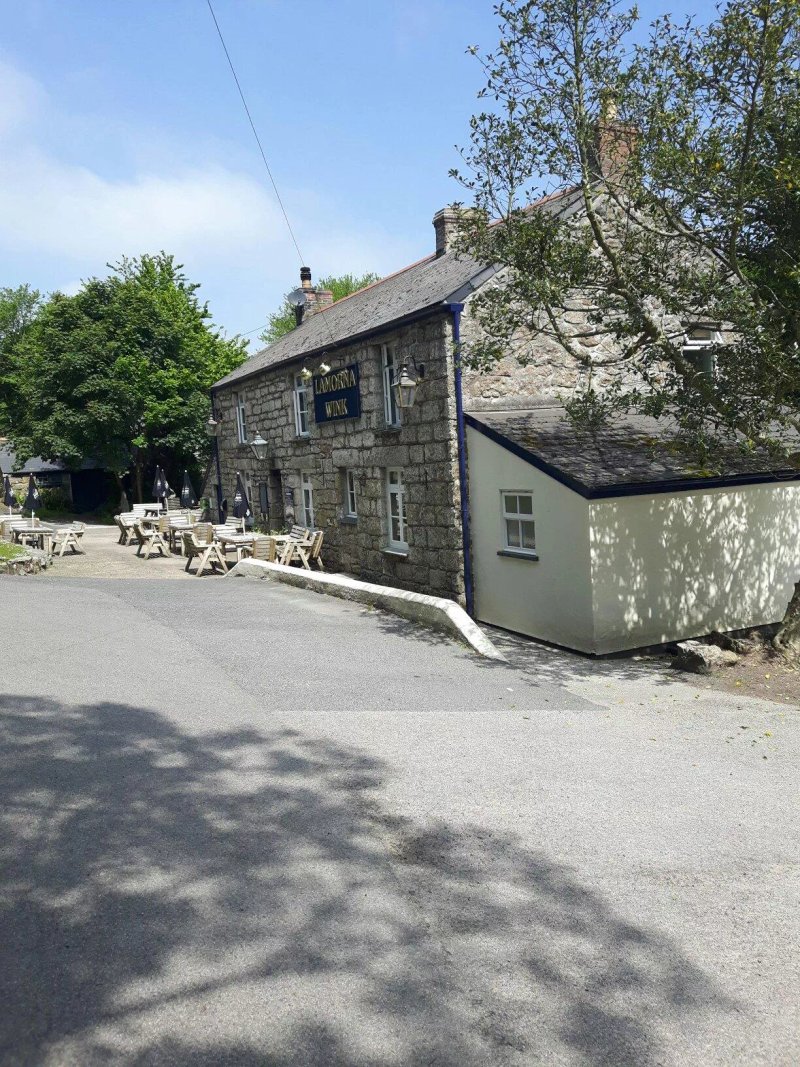 Lamorna Wink Pub and Restaurant