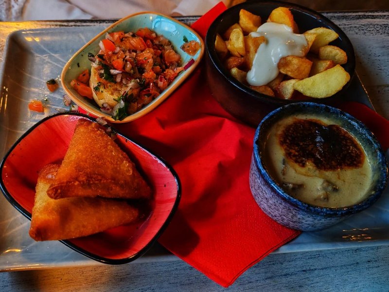 Zeytin Warrington