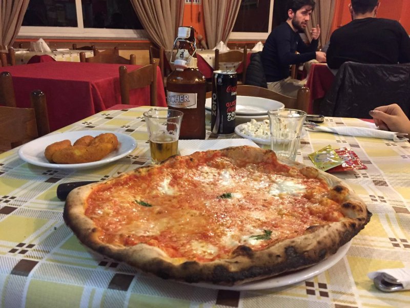 Pizzeria Take Away
