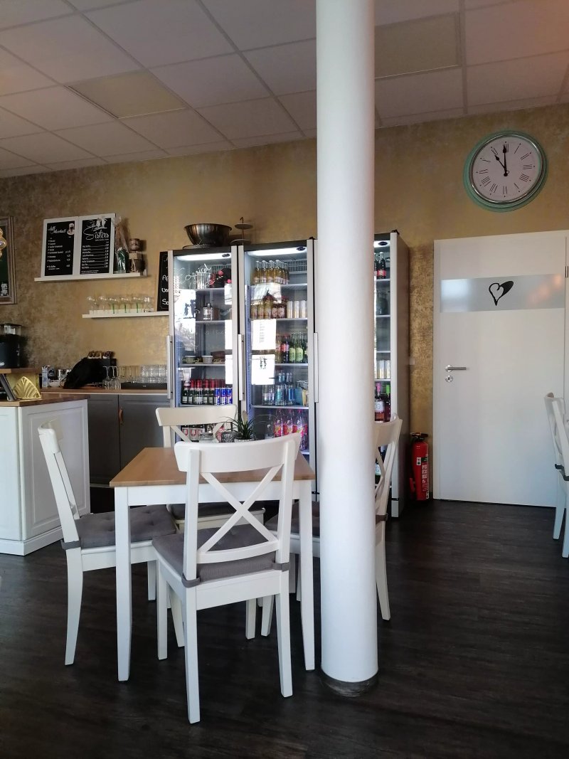 Café Sisters