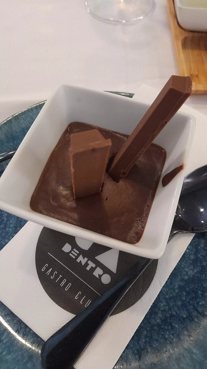Tas-ca Dentro Gastro Club