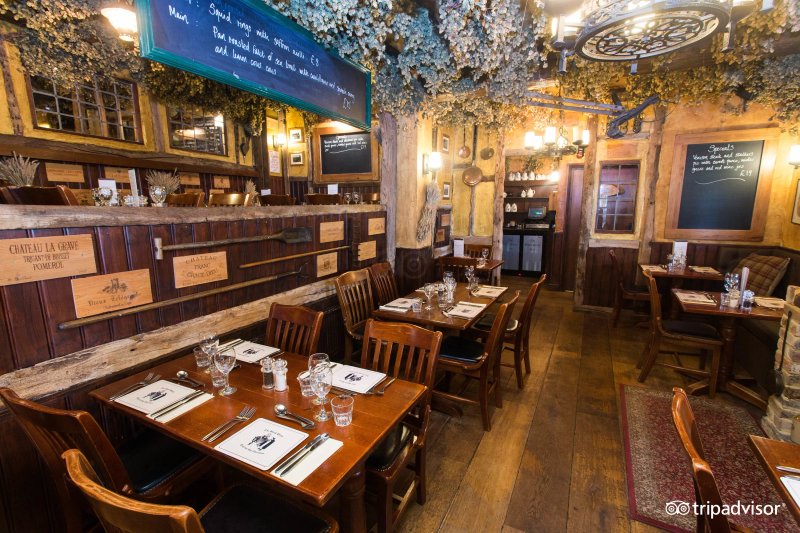 The Black Horse Inn