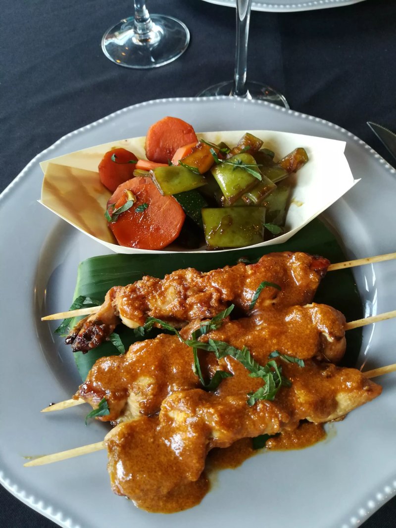 Angelina"s Place - Diner & Lounge