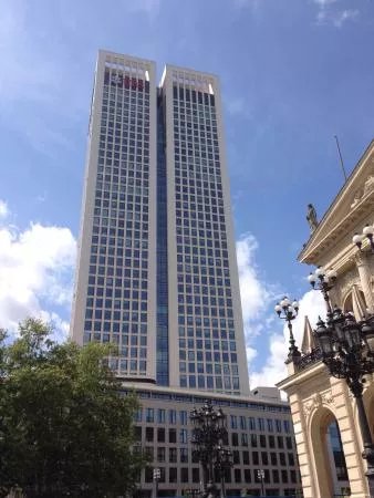 Opernturm