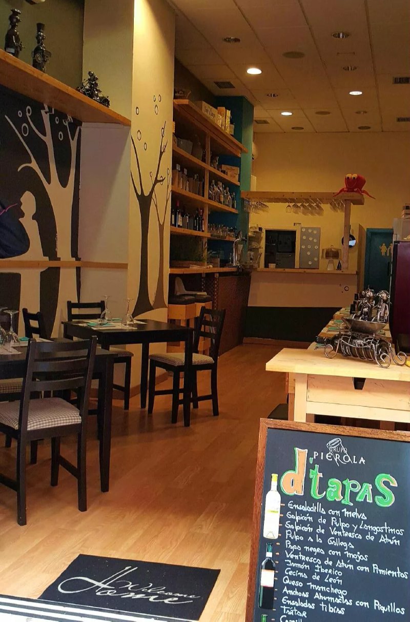 D'Tapas, 26 - Tapas Restaurant Santa Cruz
