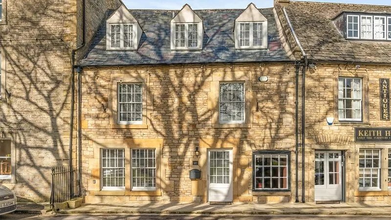 Little Elms - sleeps 4 guests  in 2 bedrooms